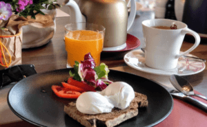 Breakfast - What Billionaires Eat