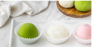 ORGANIC GREEN TEA IN JAPANESE MOCHI DESSERTS