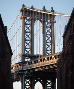 ICONIC HISTORICAL BROOKLYN BRIDGE