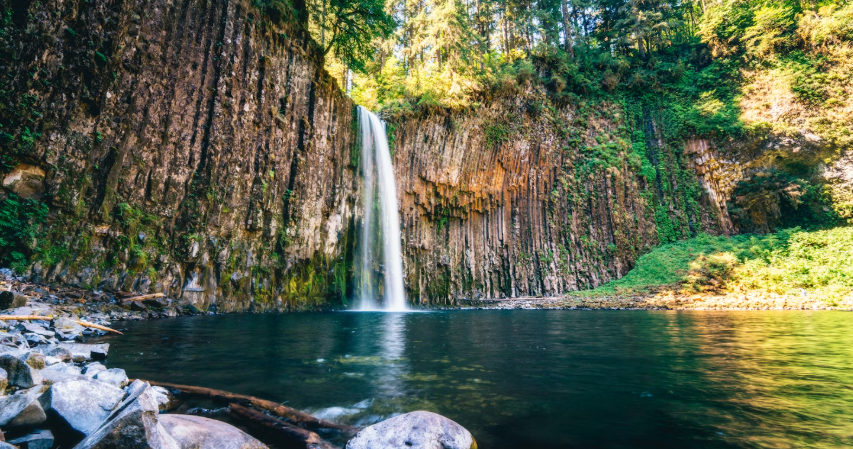 BEAUTIFUL OREGIN WATERFALL