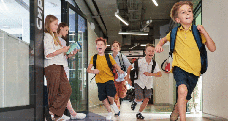 HOW MIRROR NEURONS WORK